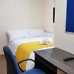 Delux Private Rooms Bournbrook