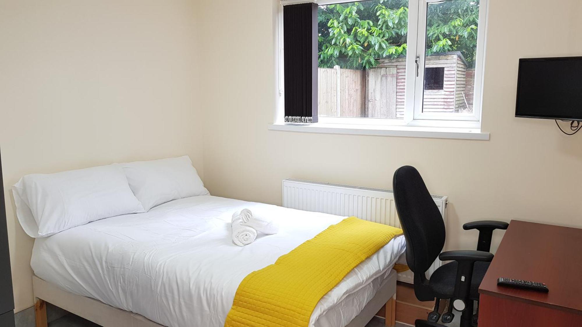Delux Private Bournbrook Guest house Birmingham