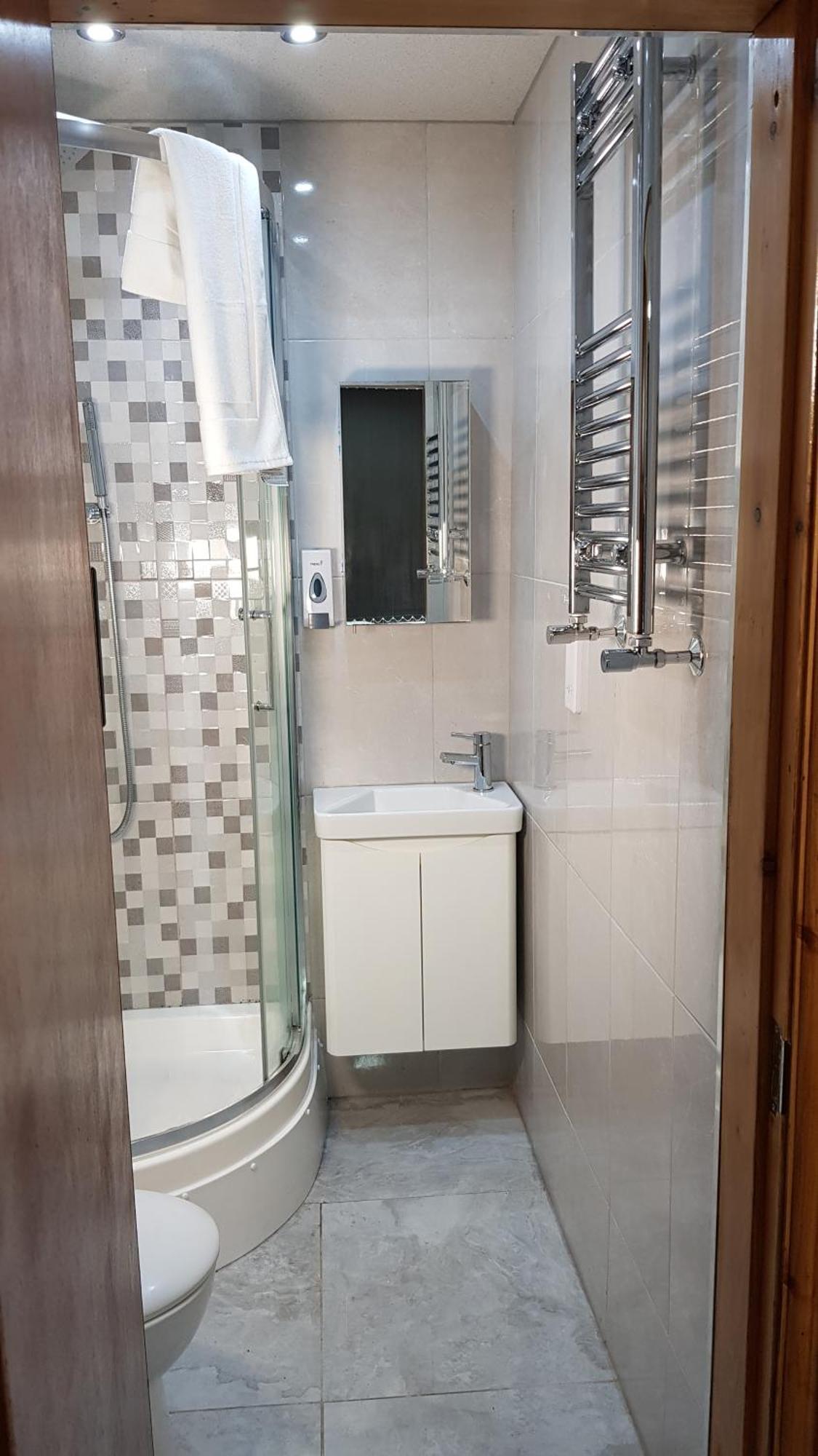Delux Private Bournbrook Guest house *